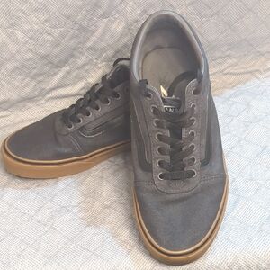 Vans Men's Charcoal Sneakers With Gum Sole